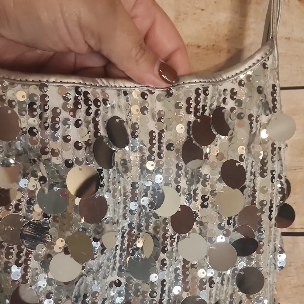 SHEIN Elegant Silver Fabric - Picture 3 of 4